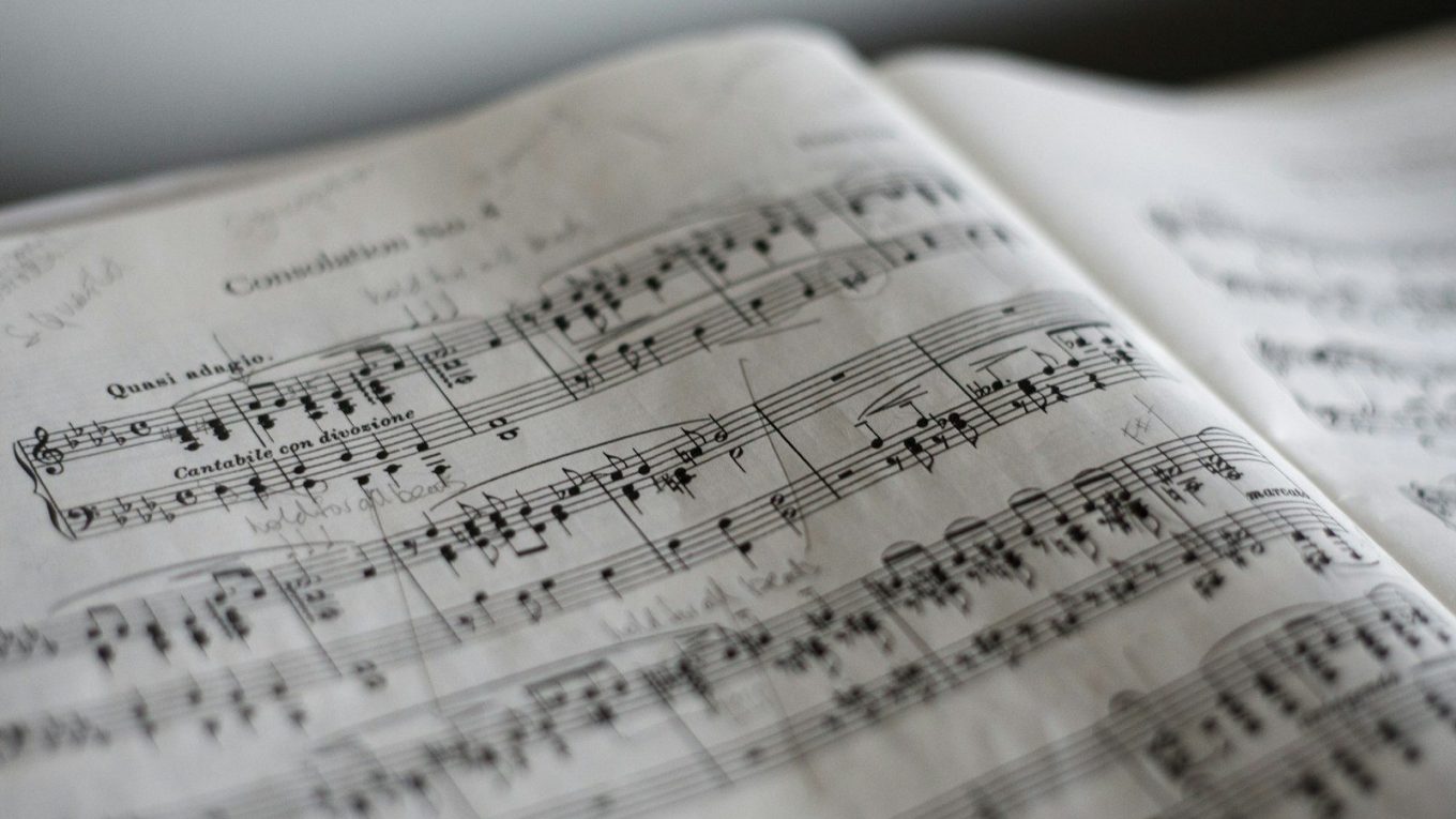 tilt selective photograph of music notes